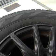 ]スタッドレスタイヤ4本セット*ホイール付き*HANKOOK *195/80R15の画像