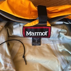 marmot ゴアテックスレインジャケットの画像