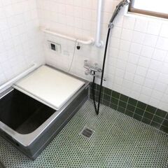 鹿児島市牟礼岡1丁目【売家】木造2階建程度良好 多少の手入で入居可590万円 - 不動産