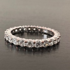 SWAROVSKI フルエタニティの画像