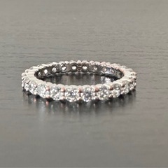 SWAROVSKI フルエタニティの画像