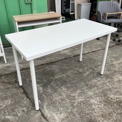 【IKEA】テーブル　白　ホワイト　家具の画像