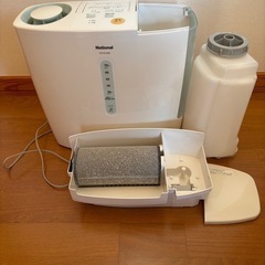 ナショナル　加熱気化式加湿器
の画像