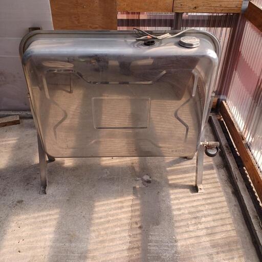 ステンレス製灯油タンク90リットル