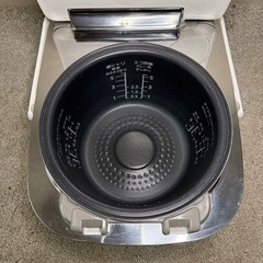 【147】Panasonic SR-PW108 炊飯器 IH加熱方式　2019年の画像