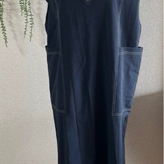 🌸500円商品✖️3つで1000円❗️ Vingtrois ワンピース ブラック ノースリーブ ステッチ ディテールの画像