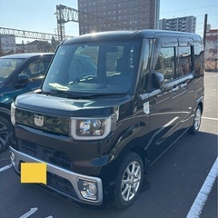 ウェイク H27年式 車検R8.4 禁煙車、8インチ純正SDナビ（運転中TV視聴可）、バックカメラ、電動スライドドア（左）、電動格納ミラー、純正フロアマット（防水）、革シート（clazzio）、純正フードガーニッシュ（迷彩）、ETC、Bluetooth、高音響、事故なし、ターボ、バッテリー新品の画像