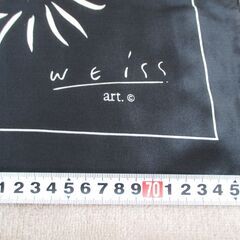 WEISS  スカーフ　黒地の画像