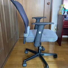 オフィスチェア(椅子) 肘付ローバックチェア　油圧式　　C