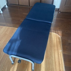 折りたたみベッドの画像