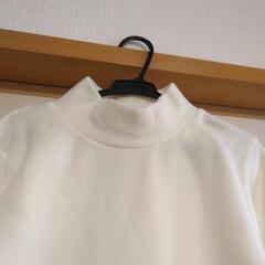 美品　キッズ　長袖　フリース　サイズ150　白色の画像