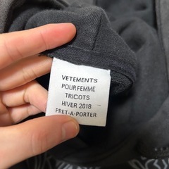 vetements ヴェトモン ベトモン パーカー メタルロゴ XL相当の画像