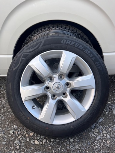 200系ハイエース　タイヤホイールセット