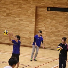 💕4/19(土)13時~【初心者歓迎🔰】週末わいわいバレーしましょ😄💕 - スポーツ