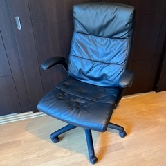 1人用のイス（社長イス？）