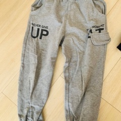 男児120cm トレーナーとズボンセットの画像