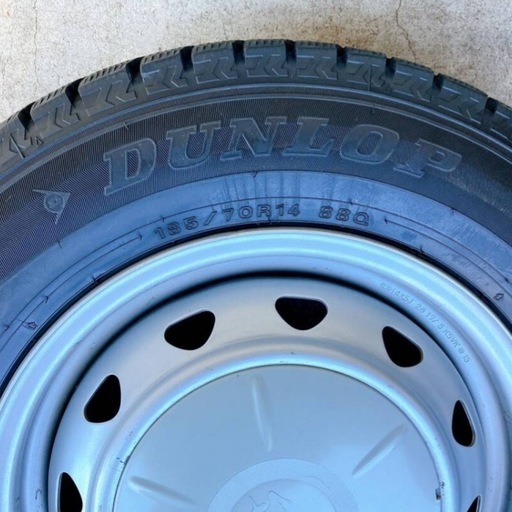 【DUNLOP】 スタッドレスタイヤ ホイール付き４本セット 185/70R14 88Q ダンロップ 14インチ 冬タイヤ スチールホイル DUNLOP】 スタッドレスタイヤ ホイール付き4本セット 185/70R14 88Q