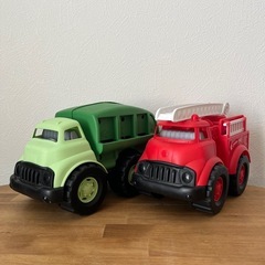 西松屋 消防車 ごみ収集車 おもちゃ 2点セット