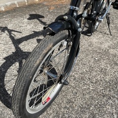 折り畳み自転車の画像