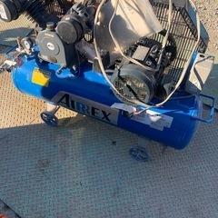 2020年アネスト岩田コンプレッサー200v

