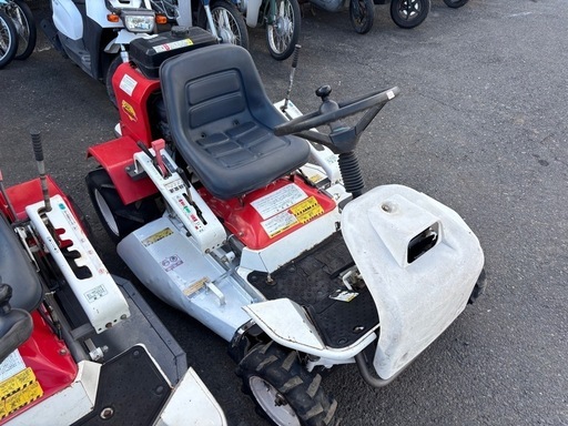 ◎乗用草刈機　ラビットモア　RM90V
