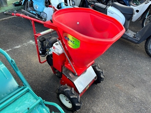◎肥料散布機　MF400