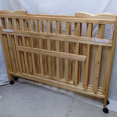 標準サイズ　折りたたみ式ハイタイプベビーベッドの画像