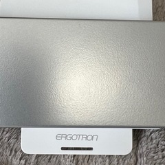 ERGOTRONデュアルディスプレイアームの画像