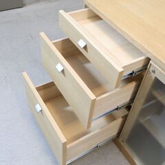 人気のkarimoku(カリモク家具)スタンダードモダンシリーズよりサイド