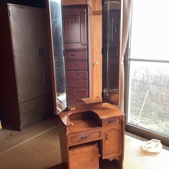 80年代レトロドレッサー