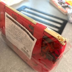 【新品未使用】たかの友梨❤バラ柄保冷バッグ　コスメ柄ポーチ　セット　非売品　おしゃれ　高級感の画像