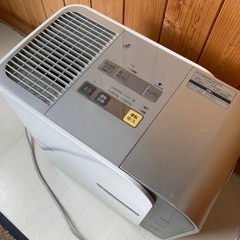 Panasonic パナソニック 加熱気化式加湿機 加湿器 FE-KXE07の画像