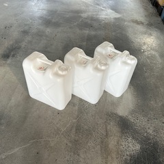 ポリタンク