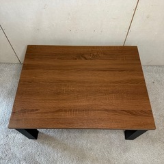 【158】ブラウン木製こたつ 四角形 黒脚付き 線ないです。