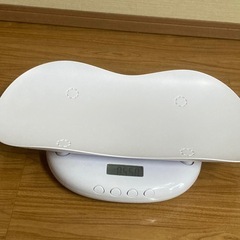 ベビースケール　赤ちゃん　体重計の画像