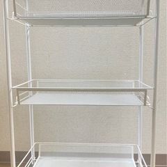キャスター付き ラック　３段