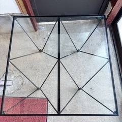 お洒落　ガラステーブル　の画像