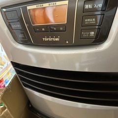 トヨトミ　ファンヒーター　2013年製