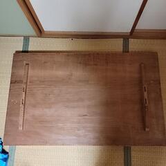 木の天板の画像