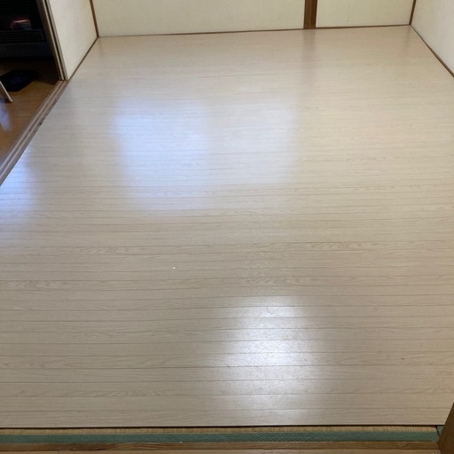 決まりました、引き取り待ち！フローリング木目マット