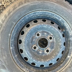 145/80R12  鉄ホイール付きスタッドレスタイヤの画像