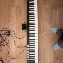 電子ピアノ　88鍵盤