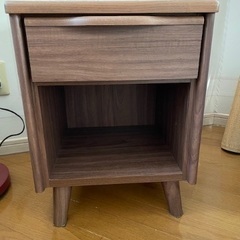 ナイトテーブル　新品　未使用品