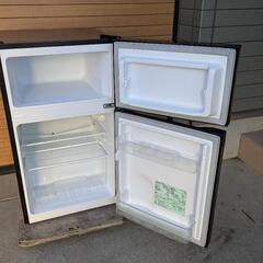 2ドア冷蔵庫 87リットル オーヤマ PRC-B092D-B

の画像