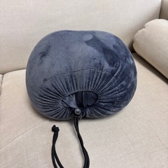Luxsureネックピローの画像