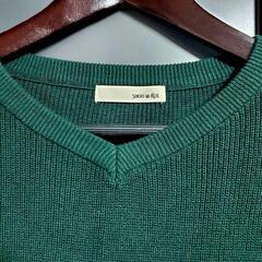 美品の訳あり ニットの画像