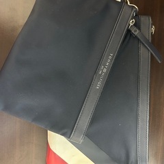 TOMMY HILFIGER 2連クラッチバッグ 