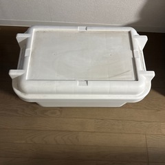 コンテナボックス白の画像