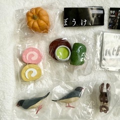 ガシャポン 景品色々セット　ガチャガチャ 鬼滅の刃 ならぶんです 待ちぼうけ でふぉラバ MARVEL ポスターアクリルスタンド 現場ねこ スタンプ 他の画像