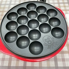 無料！山善✨たこ焼き器 18個焼き用✨YOB-180（レッド）✨...